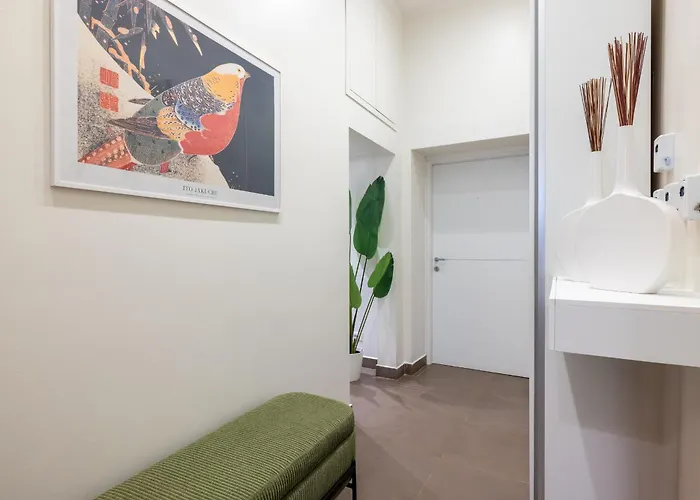 Konukevi Maison Trevi 4*